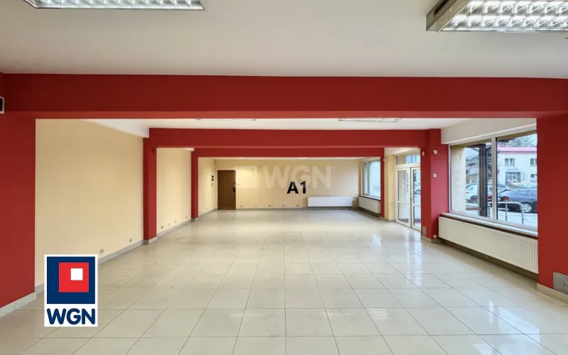 Lokal usługowy na  sprzedaż Poręba - Piękny lokal po remoncie, cały parter w centrum Poręby